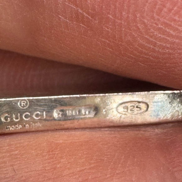 Gucci Silver Minimalist Ring with Geometric Design - Picture 13 of 16